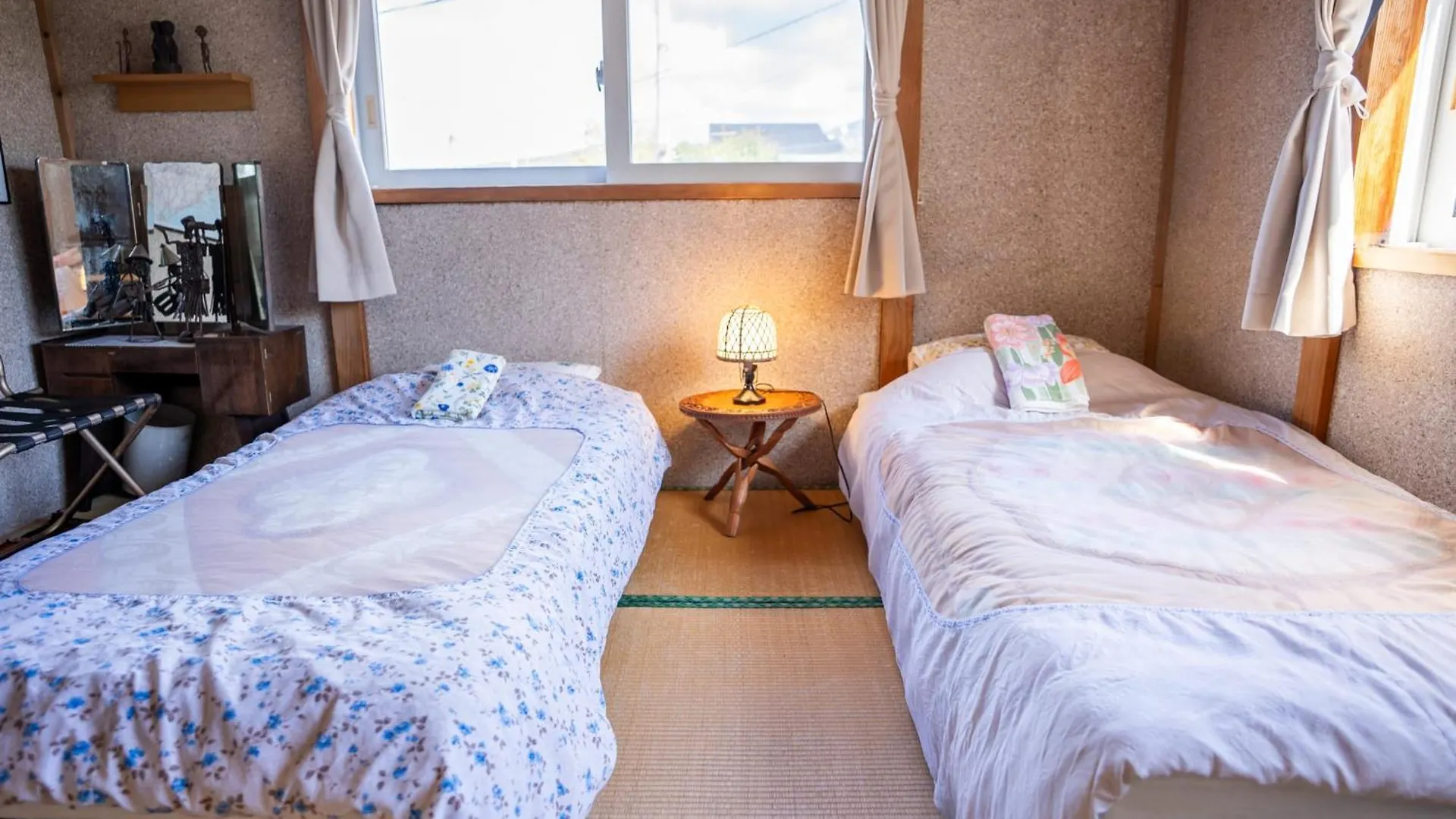 Rishiri Antique Inn ゲストハウス